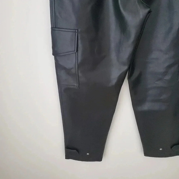 Wilfred Modern Cargo vegan leather Pant - Picture 11 of 13